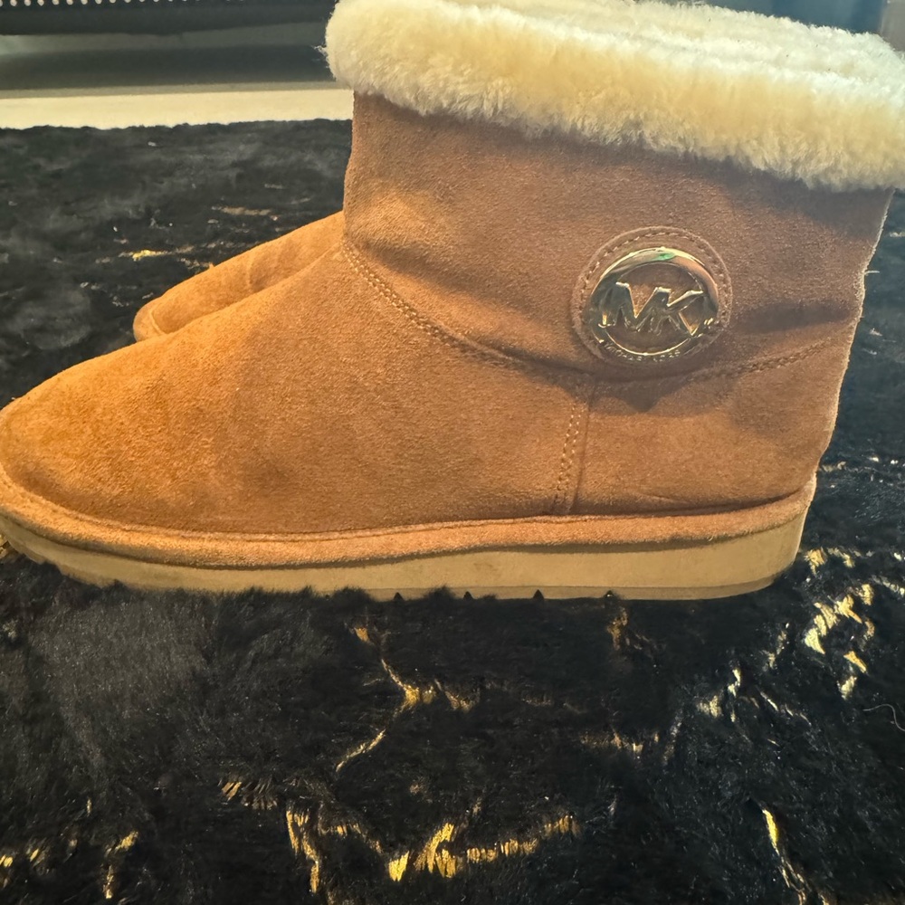 Michael Kors Camel Suede Boots with Ivory Fur